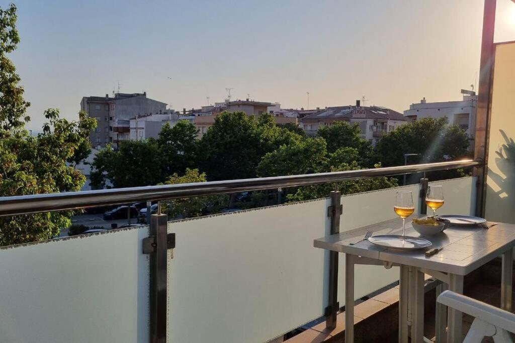 ロザスPiso En El Centro Con Vistas Al Mar Y Balconアパートメント エクステリア 写真